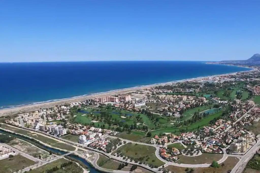 Moderno En Nova Golf & Met Apartament *