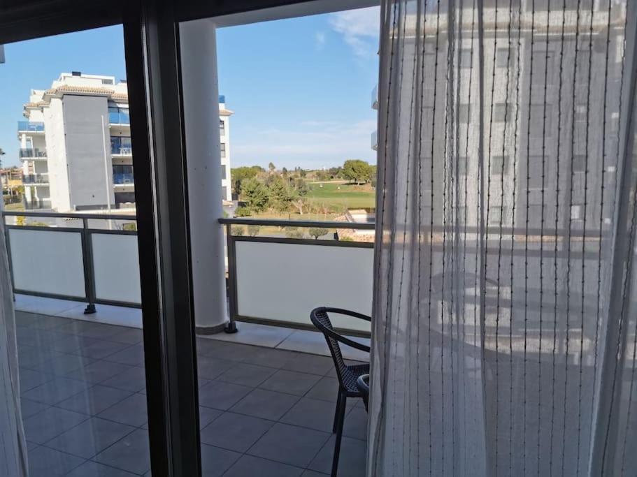 Moderno En Nova Golf & Met Apartament